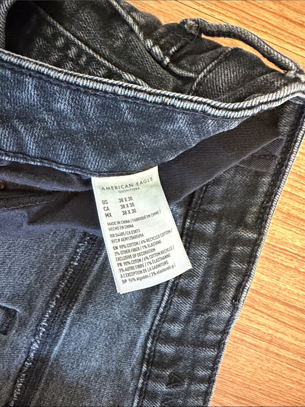 MENS AE American Eagle Outfitters AIRFLEX+ Slim Distressed Black Jeans 38x30 - Picture 3 of 4